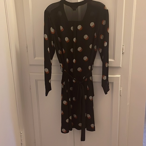 Versatile button down dress for work ..or after work! - Picture 4 of 4